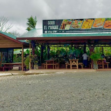 Rio Celeste Springs Blue Lodge Bijagua Bagian luar foto